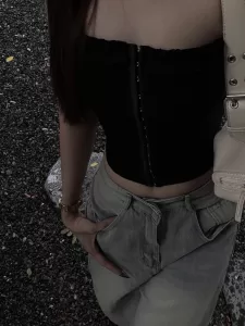 字母圈从裂痕中找回自己-笨蛋水母