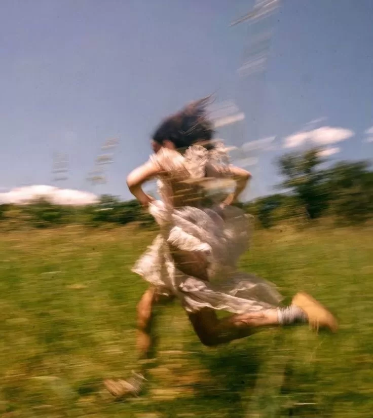 字母圈异地我想穿过对话框，去抱抱你