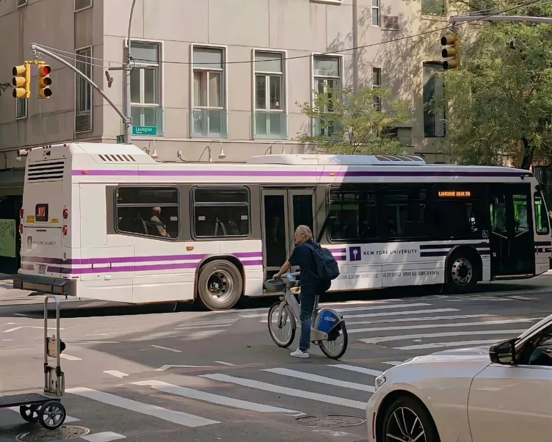 那个为了男友主动差点自杀的女生